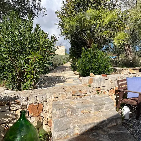 Trullo Gemelli Castellana Grotte